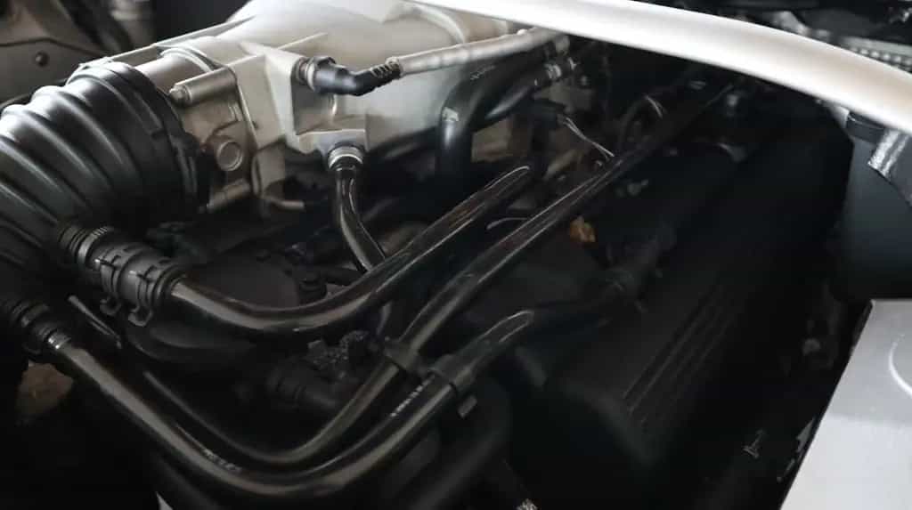 Aston Martin V8 Vantage *4.7l Sportshift II* 12/2013-photo-27