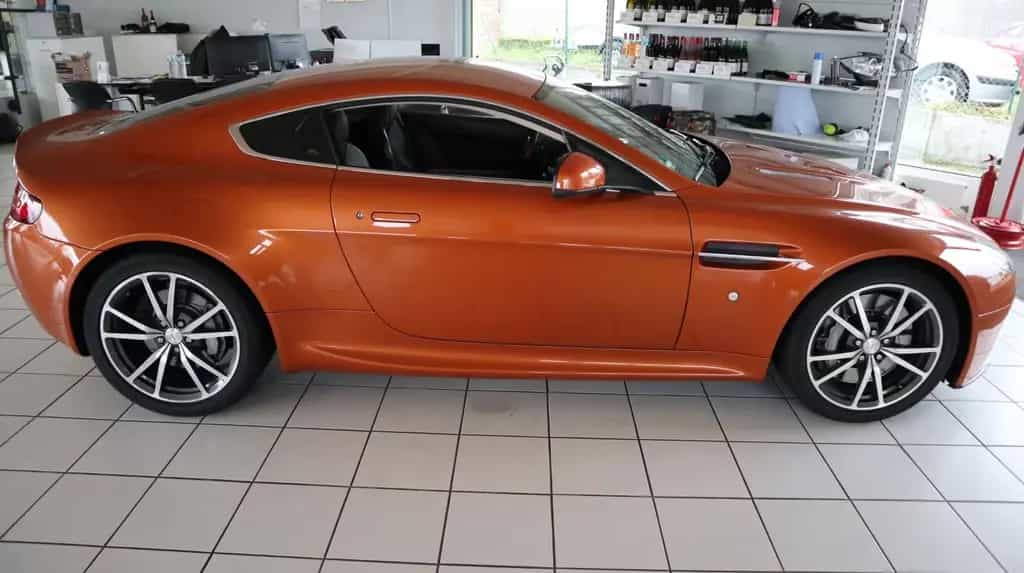 Aston Martin V8 Vantage *4.7l Sportshift II* 12/2013-photo-3