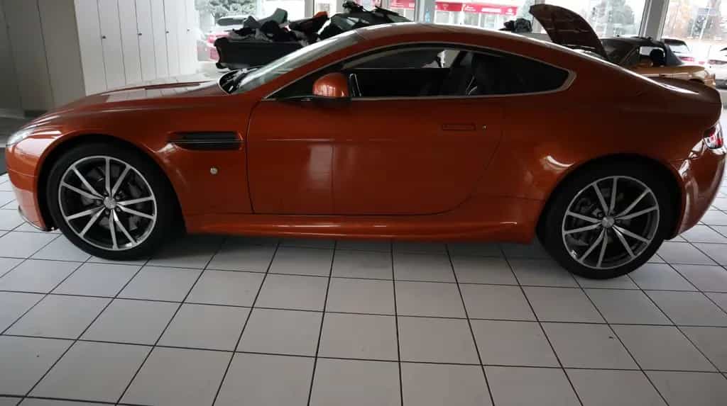 Aston Martin V8 Vantage *4.7l Sportshift II* 12/2013-photo-7