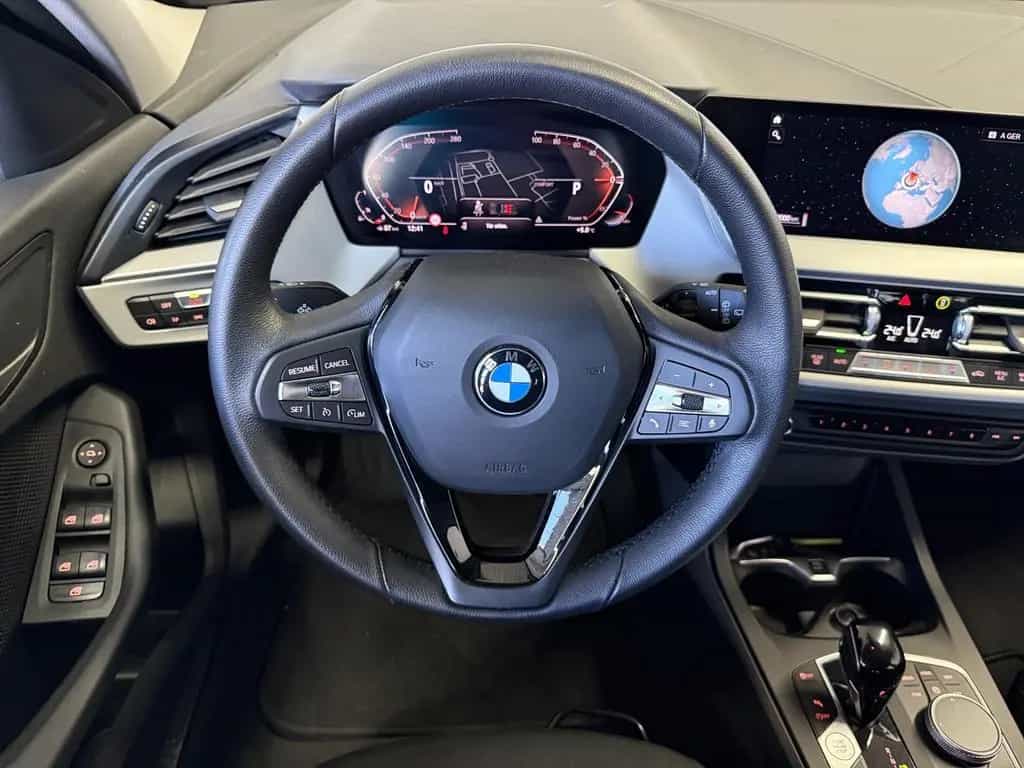 BMW 1 Series 08/2022-photo-11