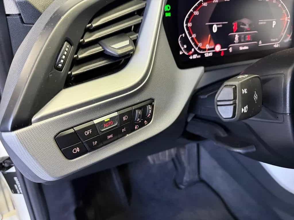 BMW 1 Series 08/2022-photo-17