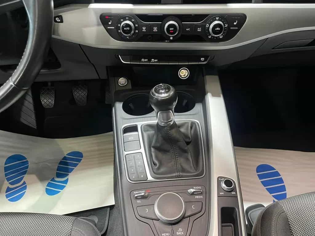 Audi A4 Lim. Navi, Xenon, Sitzheizung,Rückfahrkamera 01/2016-photo-11