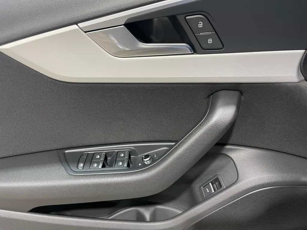 Audi A4 Lim. Navi, Xenon, Sitzheizung,Rückfahrkamera 01/2016-photo-17