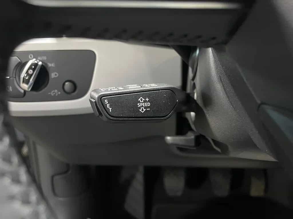 Audi A4 Lim. Navi, Xenon, Sitzheizung,Rückfahrkamera 01/2016-photo-18