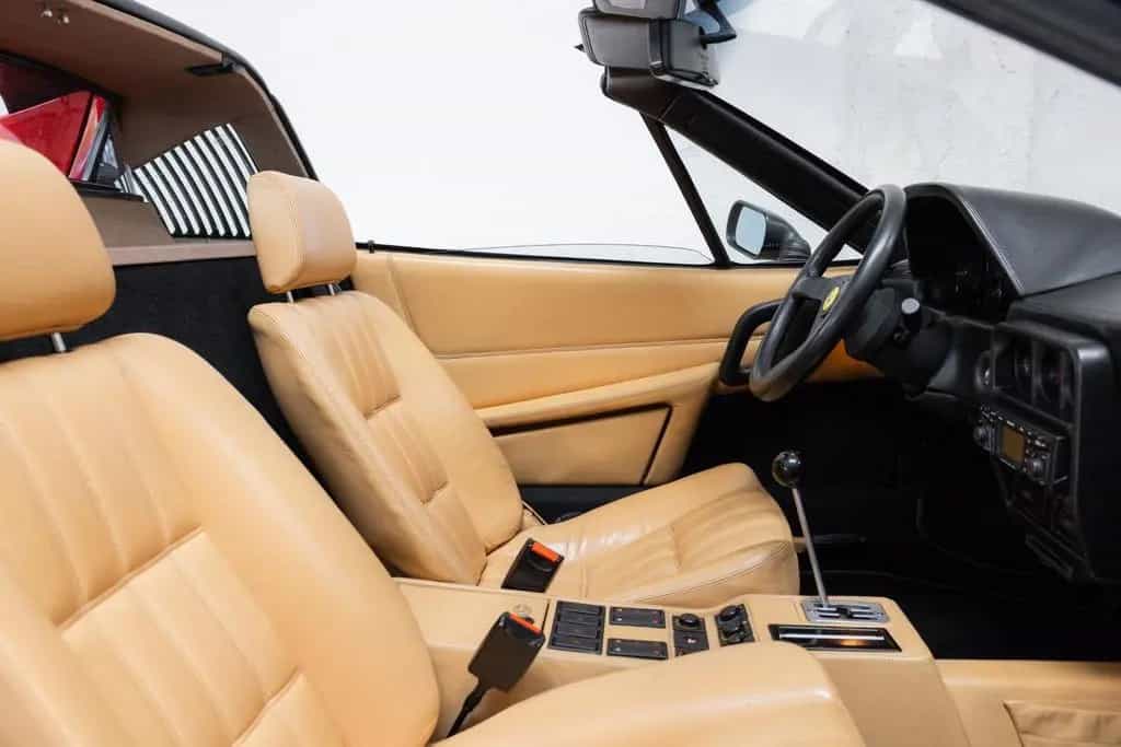 Ferrari 328 GTS - Dealer Maintained - Original KM - 12/1986-photo-18