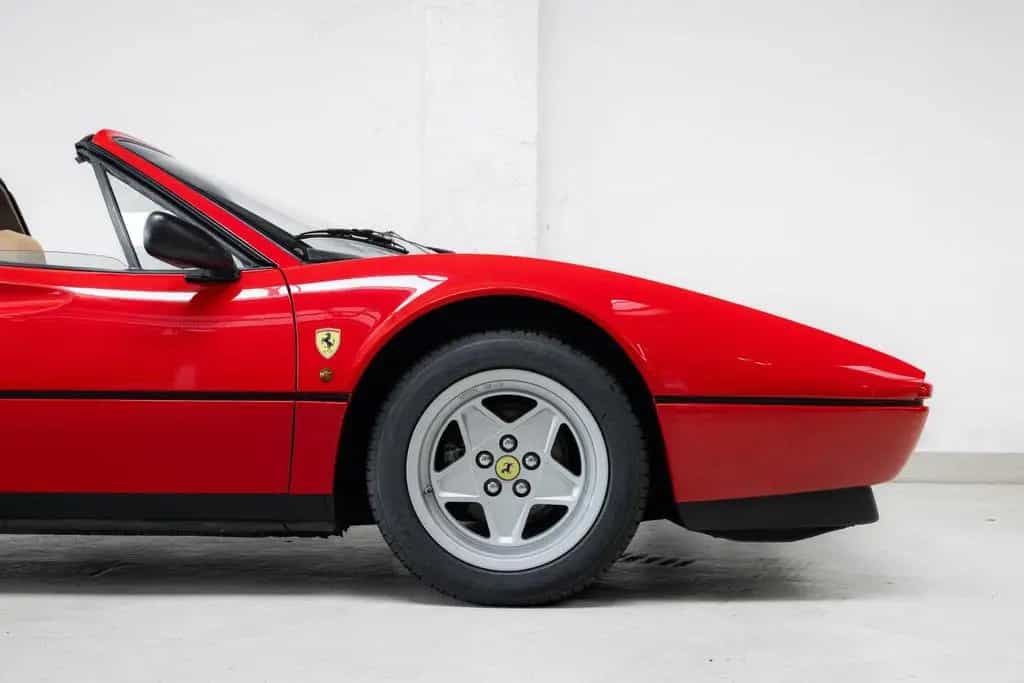 Ferrari 328 GTS - Dealer Maintained - Original KM - 12/1986-photo-21