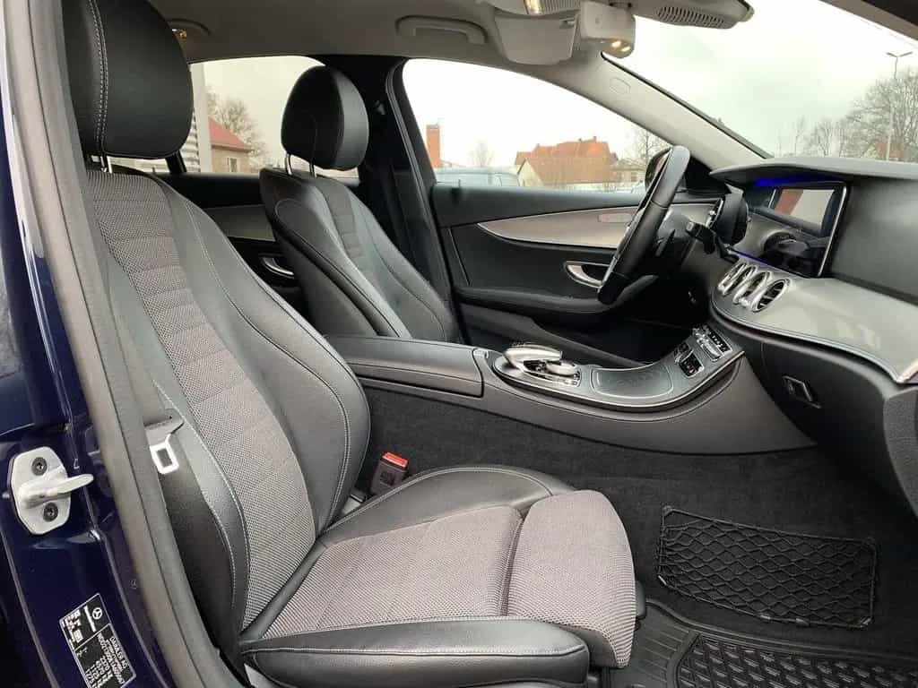 Mercedes-Benz E 300 E300d Limousine AHK+Distronic+LED+Widescreen+RFK 07/2019-photo-13