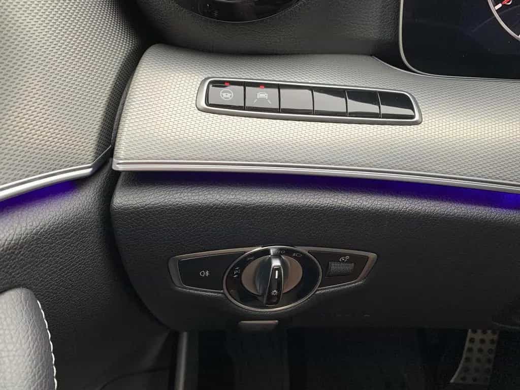Mercedes-Benz E 300 E300d Limousine AHK+Distronic+LED+Widescreen+RFK 07/2019-photo-25