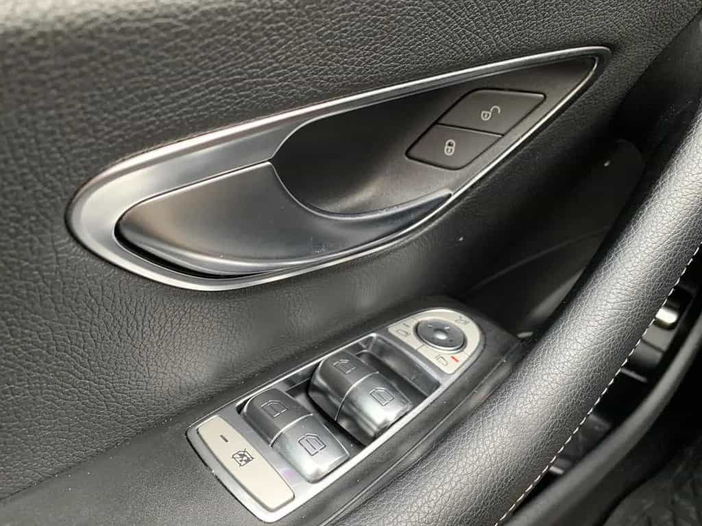 Mercedes-Benz E 300 E300d Limousine AHK+Distronic+LED+Widescreen+RFK 07/2019-photo-26