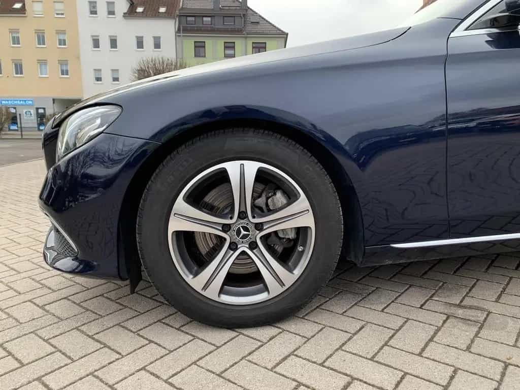 Mercedes-Benz E 300 E300d Limousine AHK+Distronic+LED+Widescreen+RFK 07/2019-photo-28