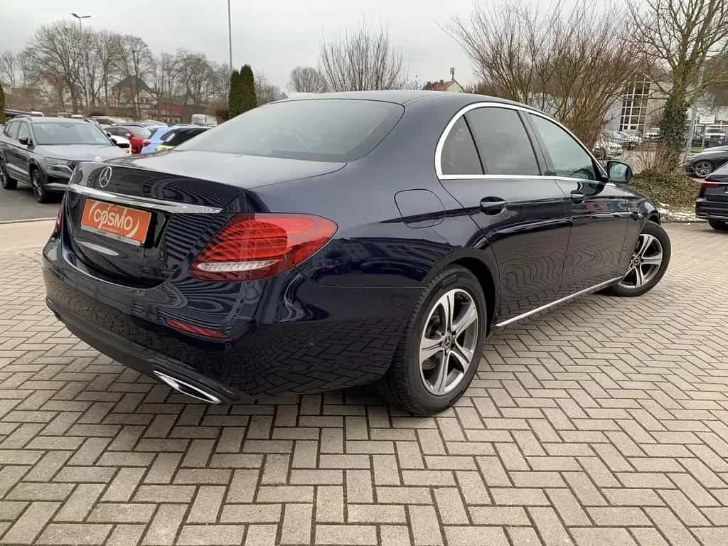 Mercedes-Benz E 300 E300d Limousine AHK+Distronic+LED+Widescreen+RFK 07/2019-photo-4