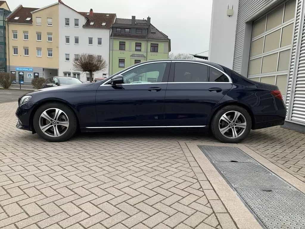Mercedes-Benz E 300 E300d Limousine AHK+Distronic+LED+Widescreen+RFK 07/2019-photo-9