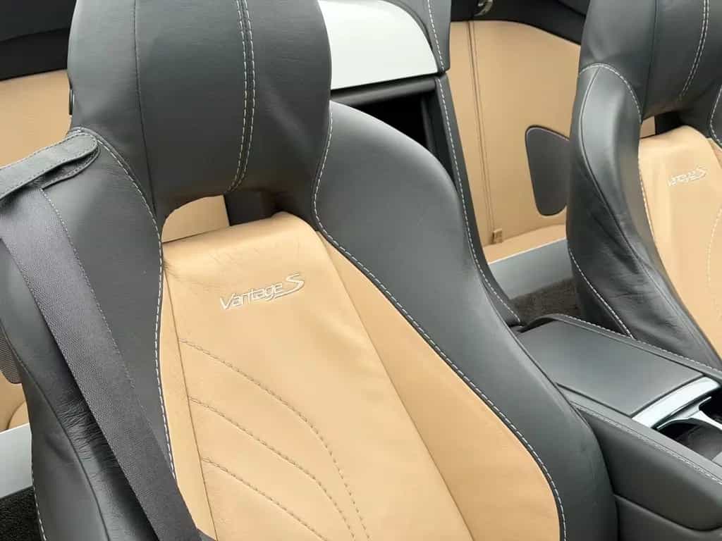 Aston Martin V8 Vantage S Roadster 4.7l Sportshift 06/2012-photo-28