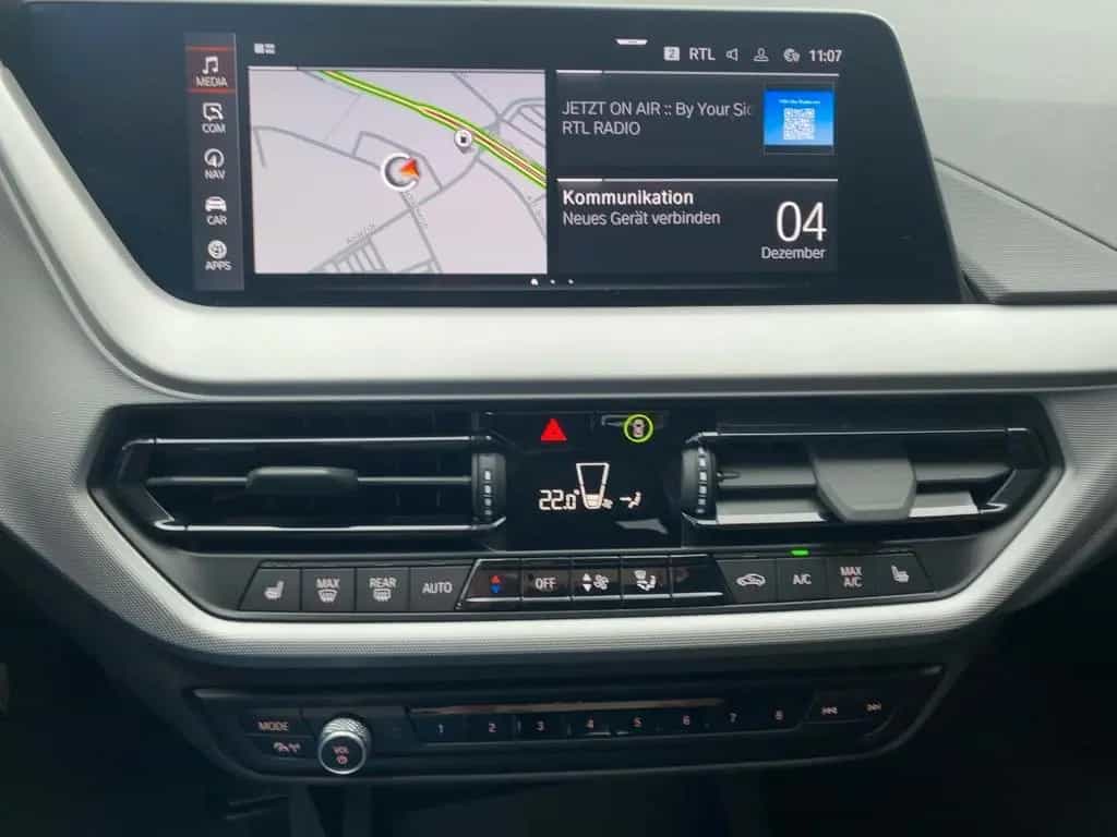 BMW 118 i Advantage *el. Heckklappe*LED*Navi*Sitzhzg. 05/2024-photo-10