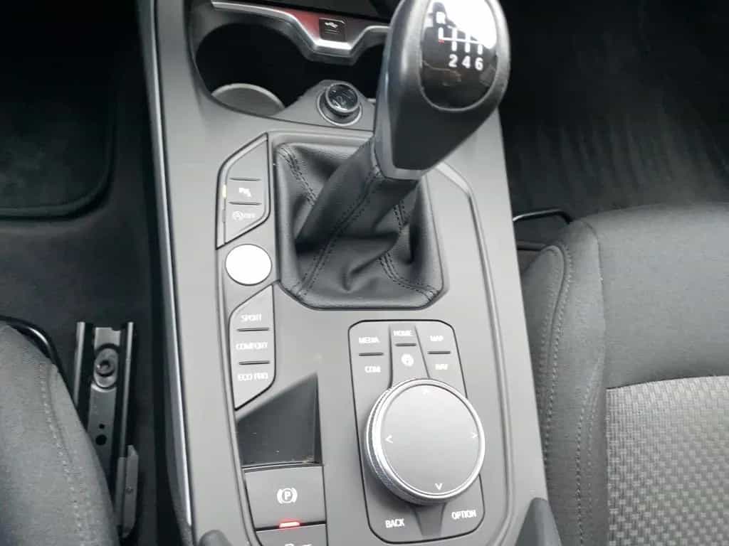 BMW 118 i Advantage *el. Heckklappe*LED*Navi*Sitzhzg. 05/2024-photo-13