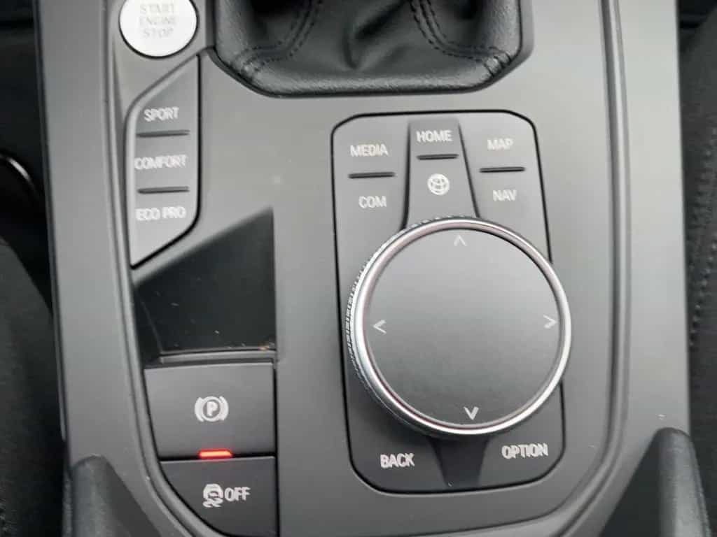 BMW 118 i Advantage *el. Heckklappe*LED*Navi*Sitzhzg. 05/2024-photo-14
