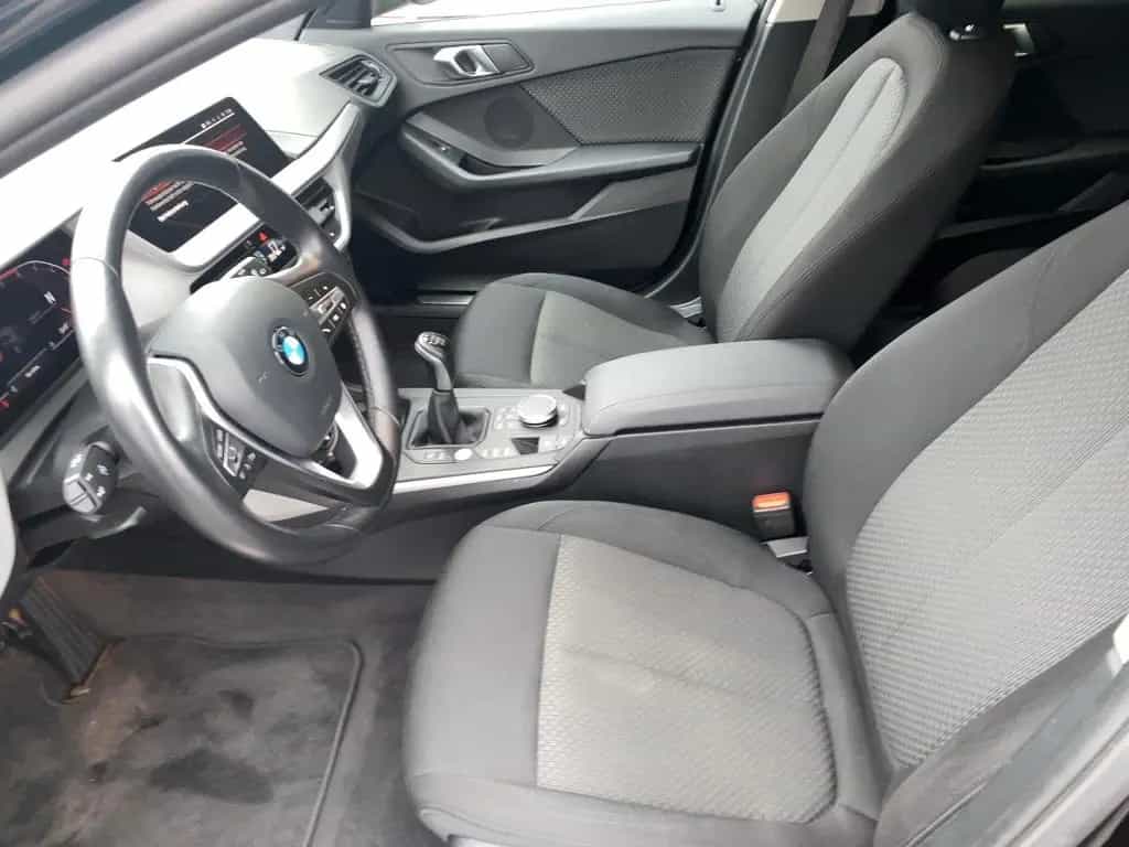 BMW 118 i Advantage *el. Heckklappe*LED*Navi*Sitzhzg. 05/2024-photo-4