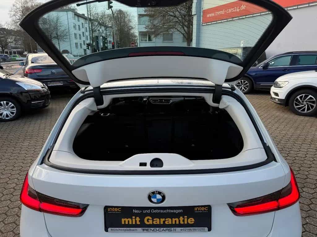 BMW 320 d Touring *ACC*NAVI*Pano* 02/2021-photo-18