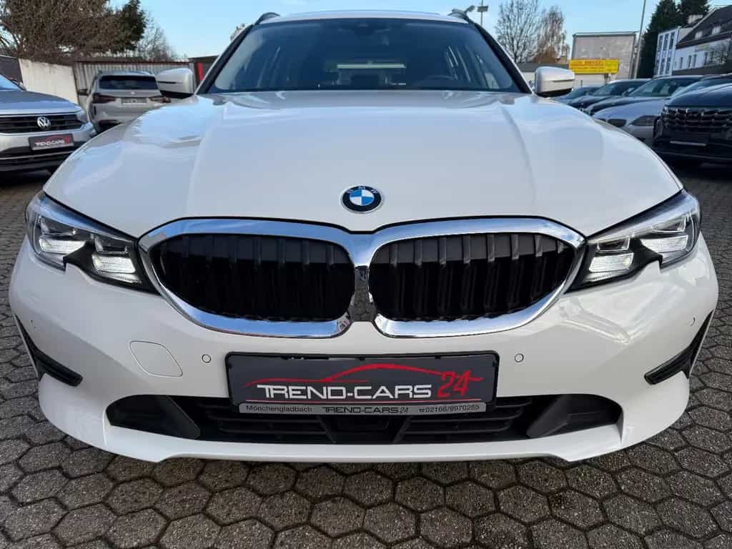 BMW 320 d Touring *ACC*NAVI*Pano* 02/2021-photo-7