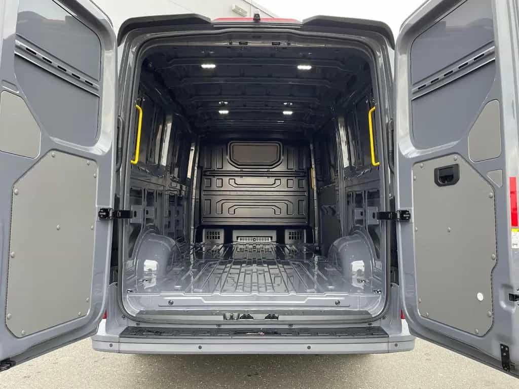 MAN TGE 3.200 L3H2 Kasten 4x4 Individual S ACC STHZ 01/2026-photo-30