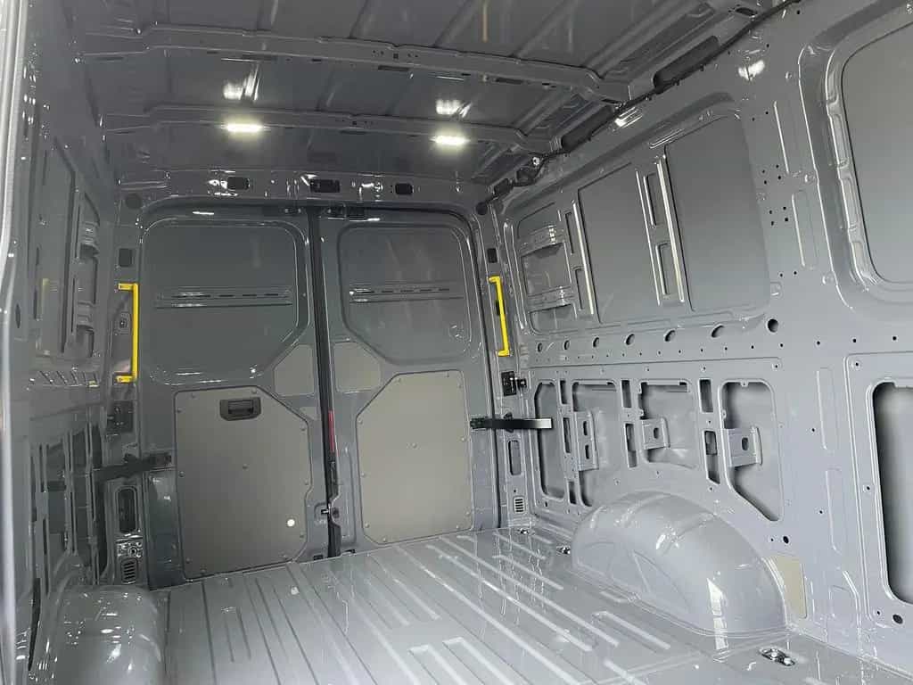MAN TGE 3.200 L3H2 Kasten 4x4 Individual S ACC STHZ 01/2026-photo-32