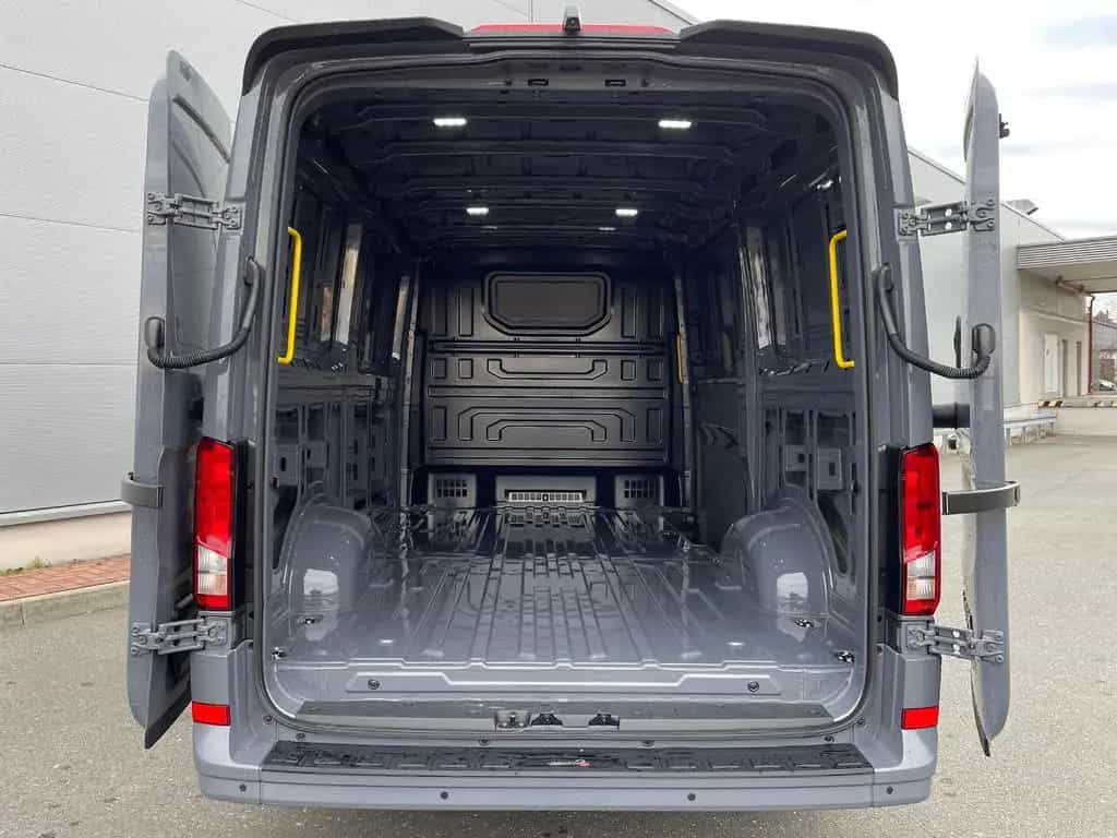 MAN TGE 3.200 L3H2 Kasten 4x4 Individual S ACC STHZ 01/2026-photo-8