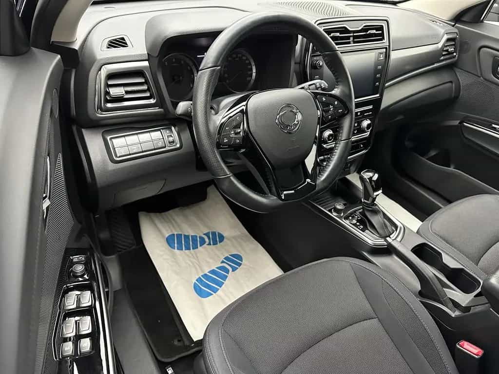 Ssangyong Tivoli "WENIG KM-NAVI-CAM-SITZH-MULTI-ALU" 06/2022-photo-12