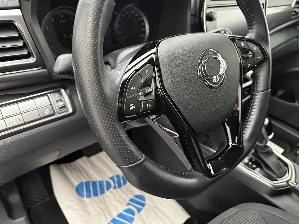 Ssangyong Tivoli "WENIG KM-NAVI-CAM-SITZH-MULTI-ALU" 06/2022-photo-13