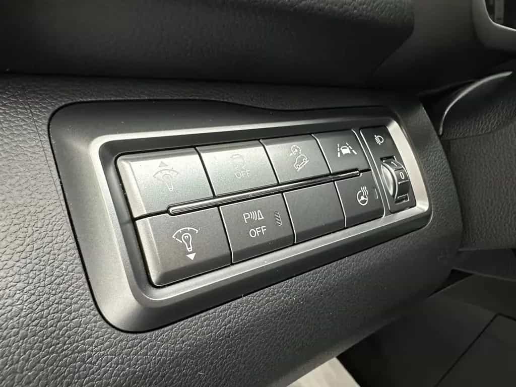 Ssangyong Tivoli "WENIG KM-NAVI-CAM-SITZH-MULTI-ALU" 06/2022-photo-18