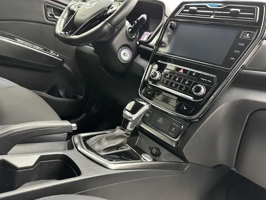 Ssangyong Tivoli "WENIG KM-NAVI-CAM-SITZH-MULTI-ALU" 06/2022-photo-9