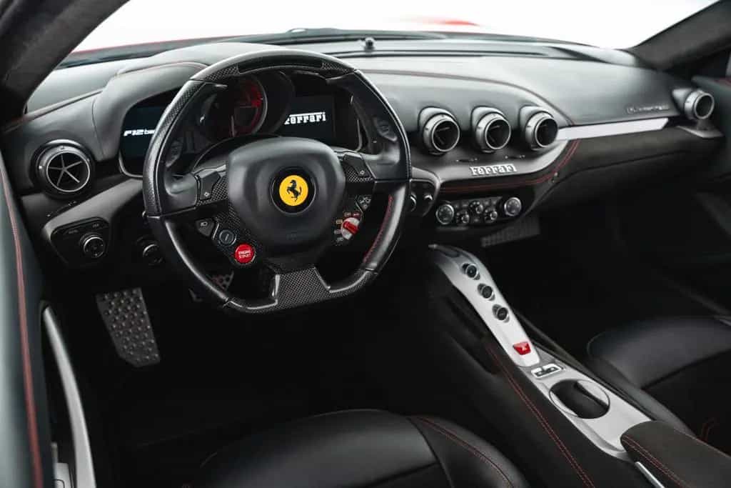 Ferrari F12 berlinetta 02/2013-photo-11