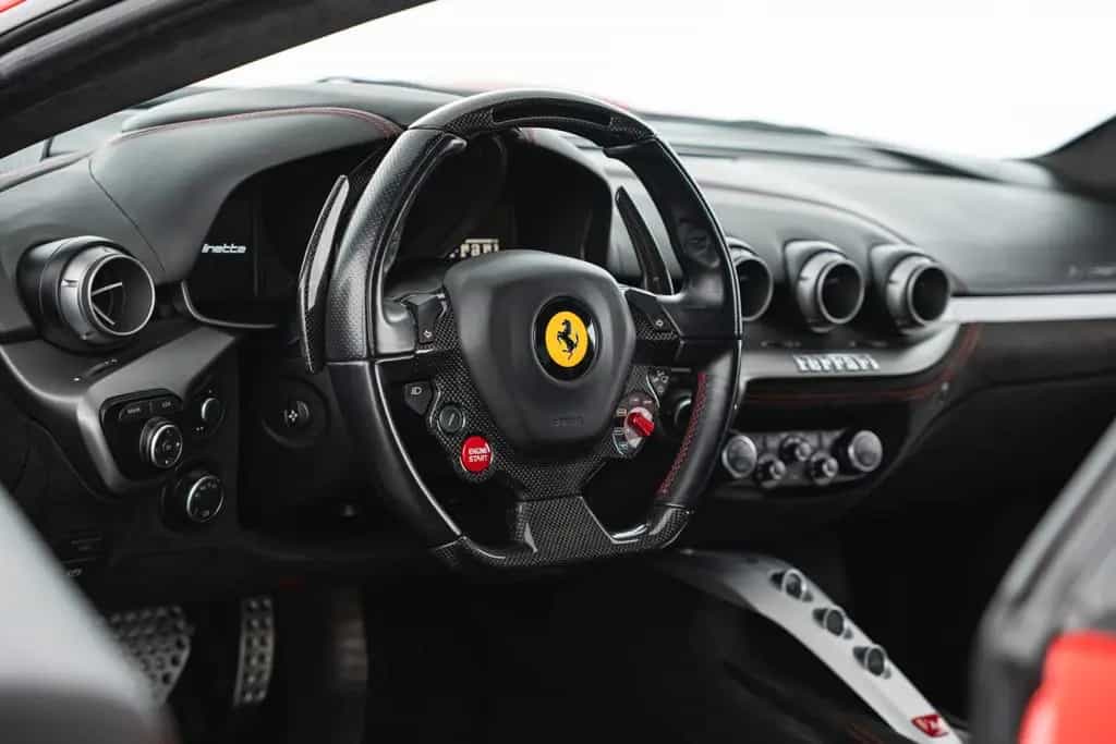 Ferrari F12 berlinetta 02/2013-photo-31