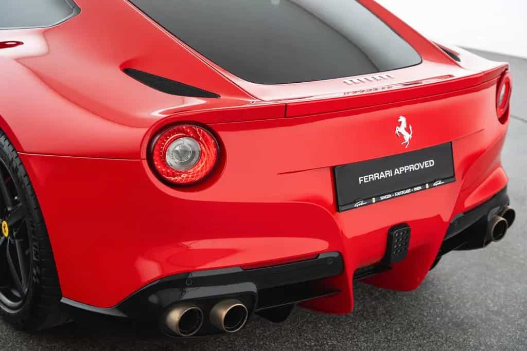 Ferrari F12 berlinetta 02/2013-photo-47