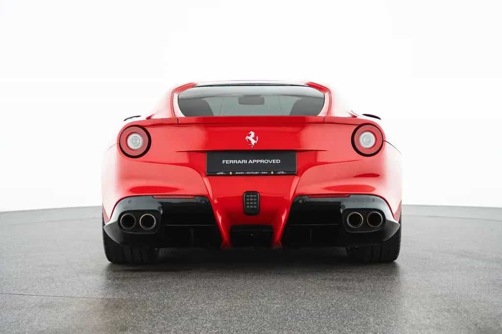 Ferrari F12 berlinetta 02/2013-photo-5