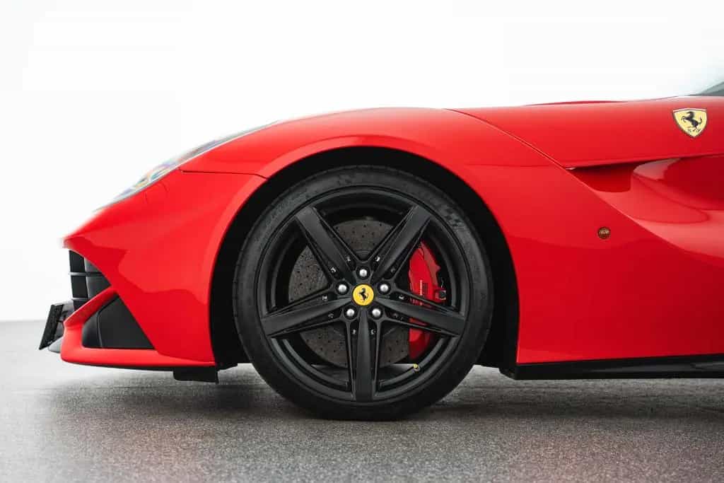 Ferrari F12 berlinetta 02/2013-photo-8