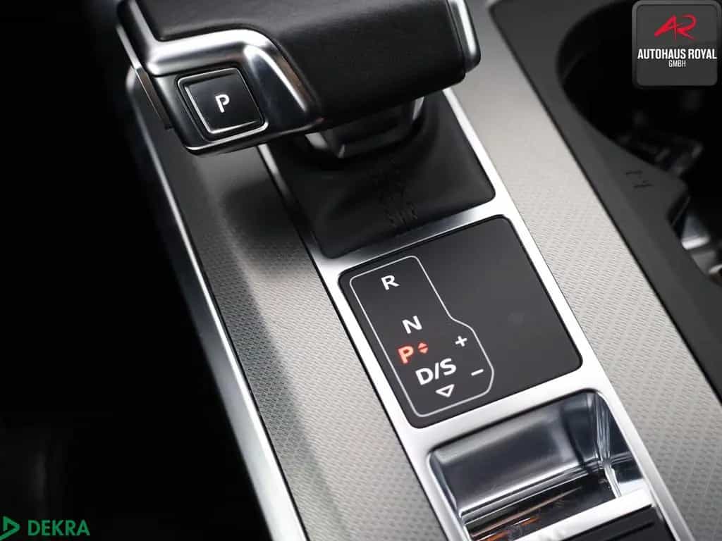 Audi A6 Avant 45 TDI qu PANORAMA,KEYLESS,KAMERA,LED 08/2020-photo-18
