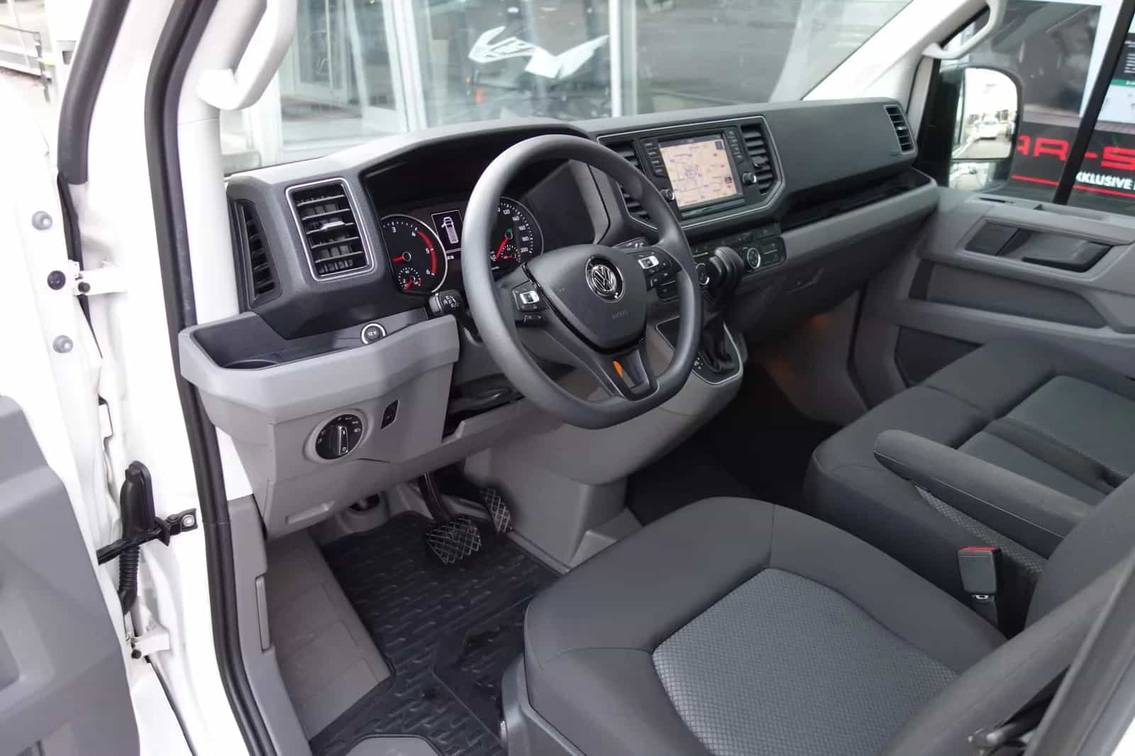 Volkswagen Crafter 09/2018-photo-3