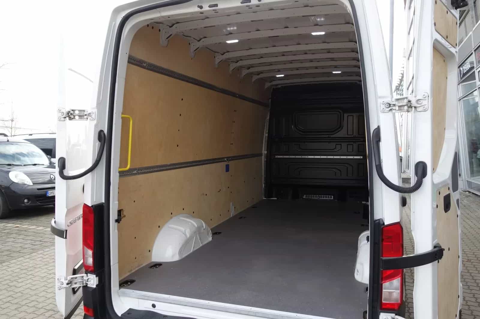 Volkswagen Crafter 09/2018-photo-7
