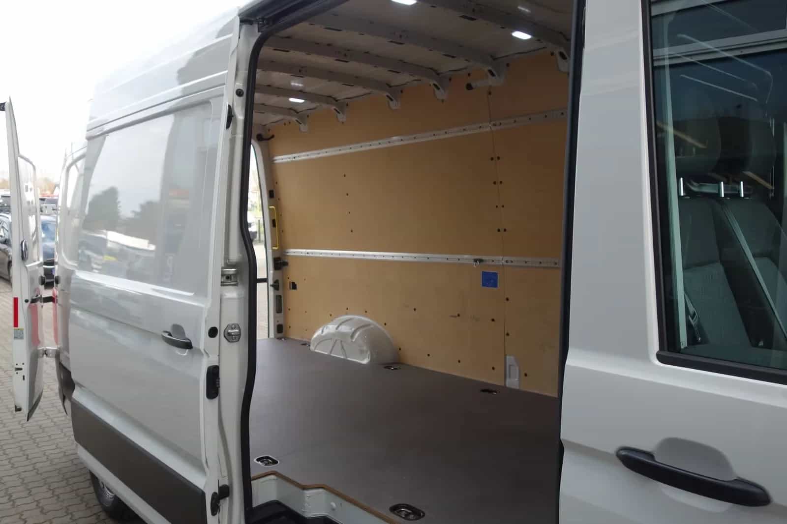 Volkswagen Crafter 09/2018-photo-9