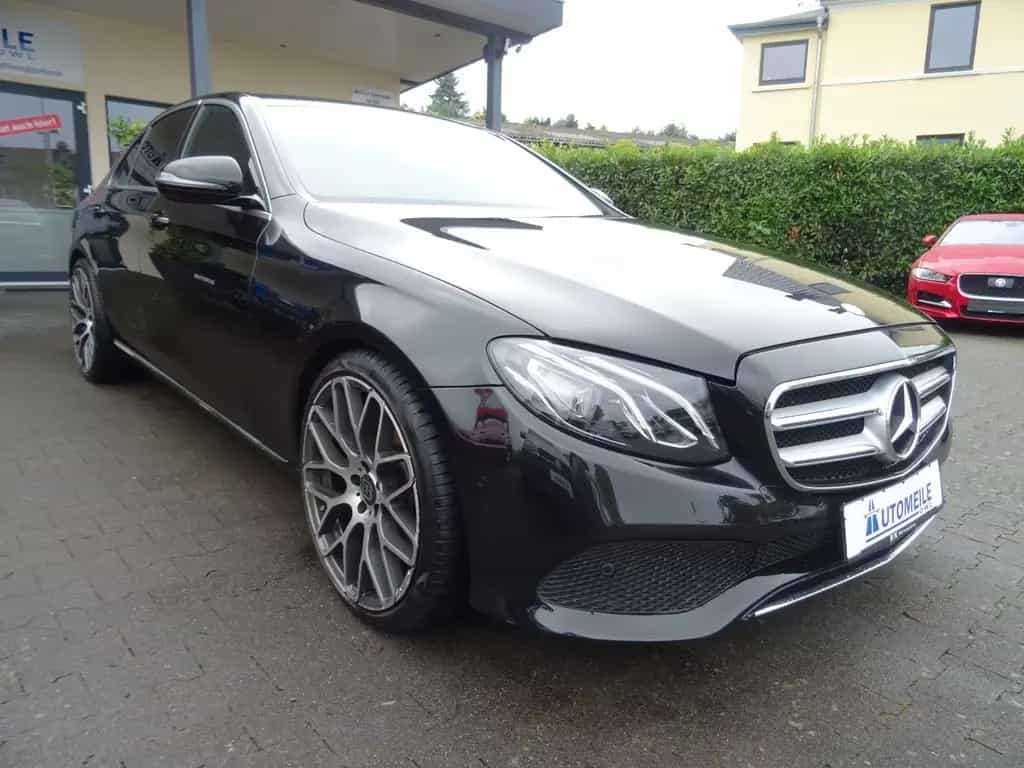 Mercedes-Benz E 350 d AVANTGARDE LED NAVI KAMERA HEAD-UP 10/2016-photo-1