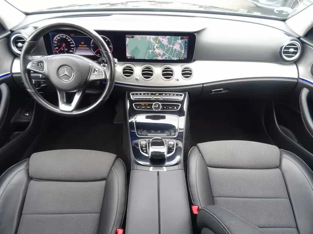 Mercedes-Benz E 350 d AVANTGARDE LED NAVI KAMERA HEAD-UP 10/2016-photo-12