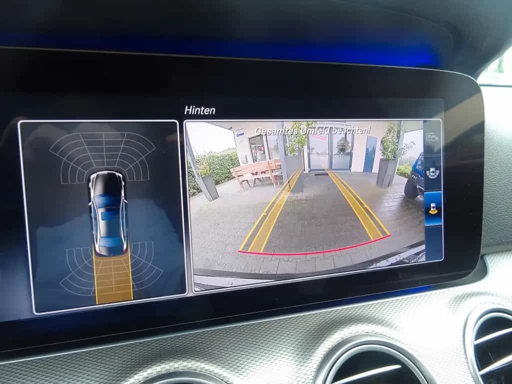 Mercedes-Benz E 350 d AVANTGARDE LED NAVI KAMERA HEAD-UP 10/2016-photo-16