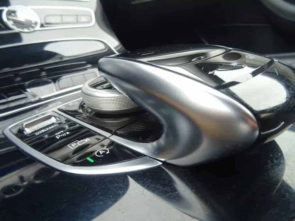 Mercedes-Benz E 350 d AVANTGARDE LED NAVI KAMERA HEAD-UP 10/2016-photo-17