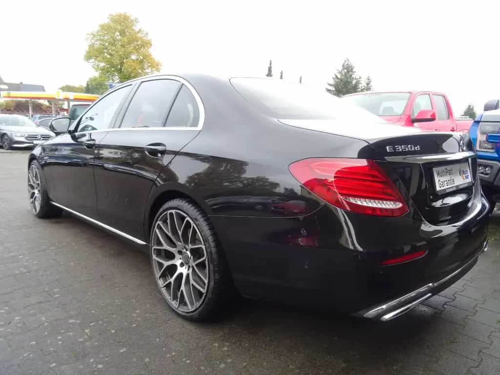 Mercedes-Benz E 350 d AVANTGARDE LED NAVI KAMERA HEAD-UP 10/2016-photo-2