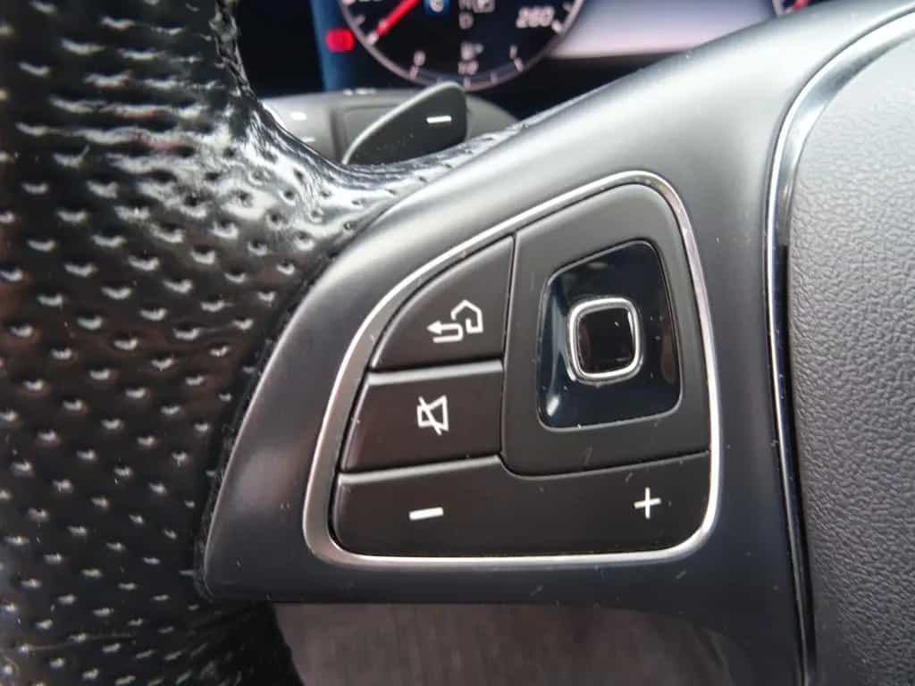 Mercedes-Benz E 350 d AVANTGARDE LED NAVI KAMERA HEAD-UP 10/2016-photo-22