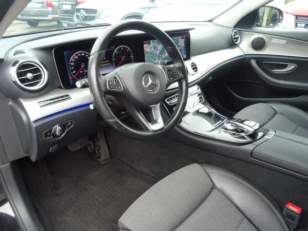 Mercedes-Benz E 350 d AVANTGARDE LED NAVI KAMERA HEAD-UP 10/2016-photo-8