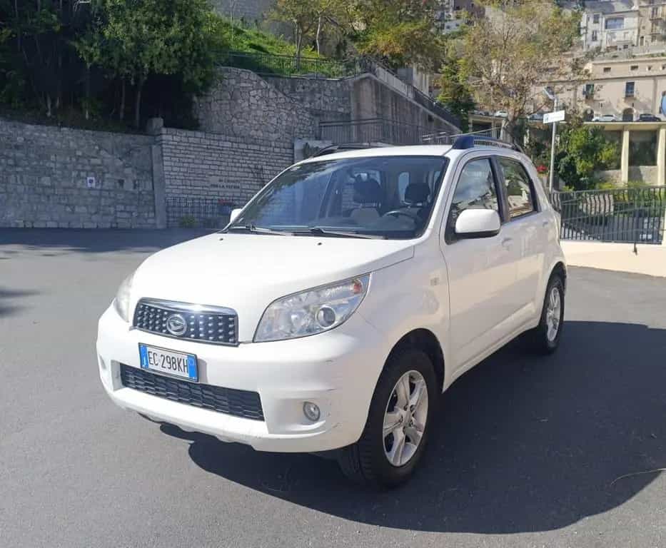 Daihatsu Terios 1.5 4WD B You O/F Green Powered 06/2010-photo-2
