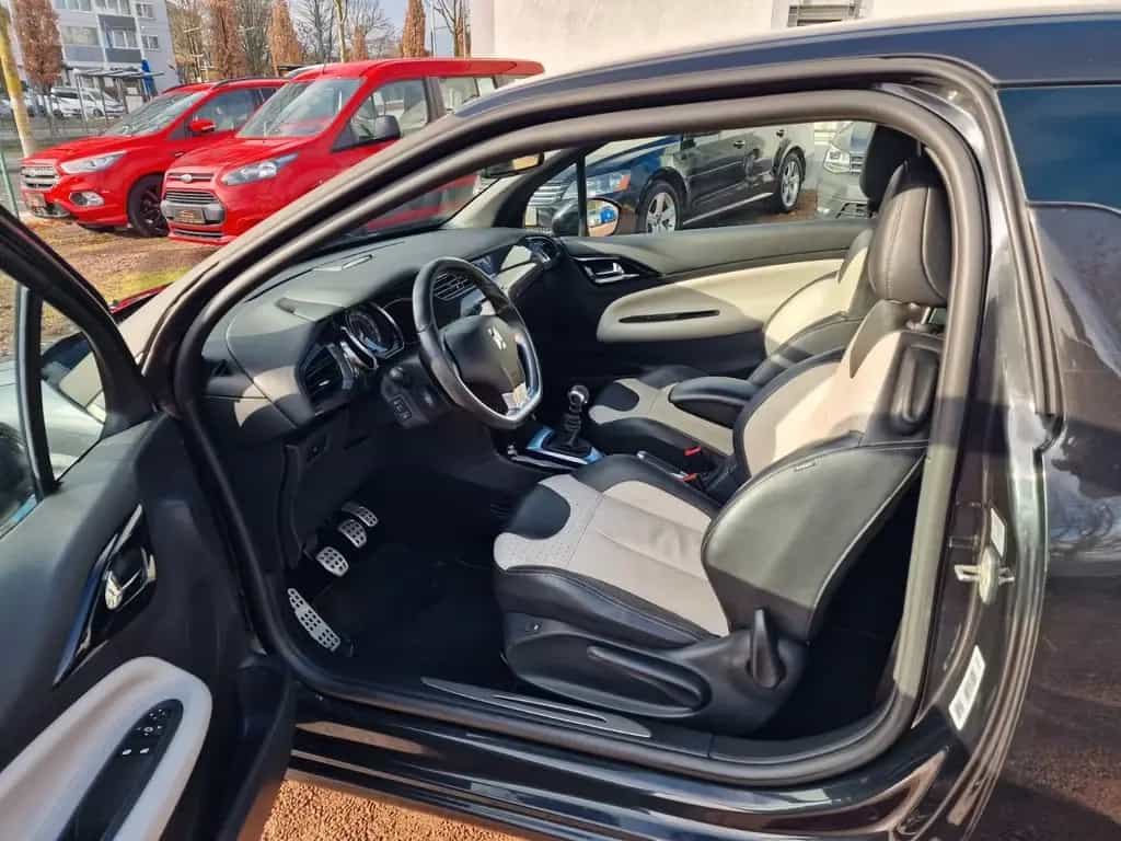 Citroën DS3 SportChic*112TKm*Klimaauto*SHZ*PDC*Garantie 05/2011-photo-15
