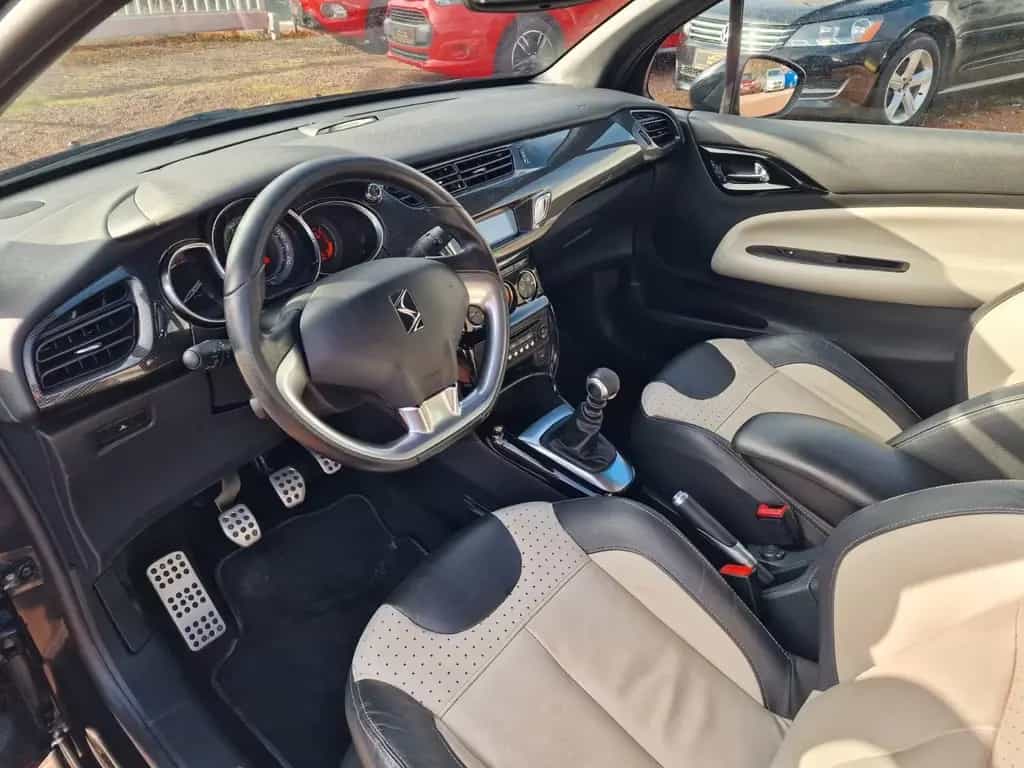 Citroën DS3 SportChic*112TKm*Klimaauto*SHZ*PDC*Garantie 05/2011-photo-19