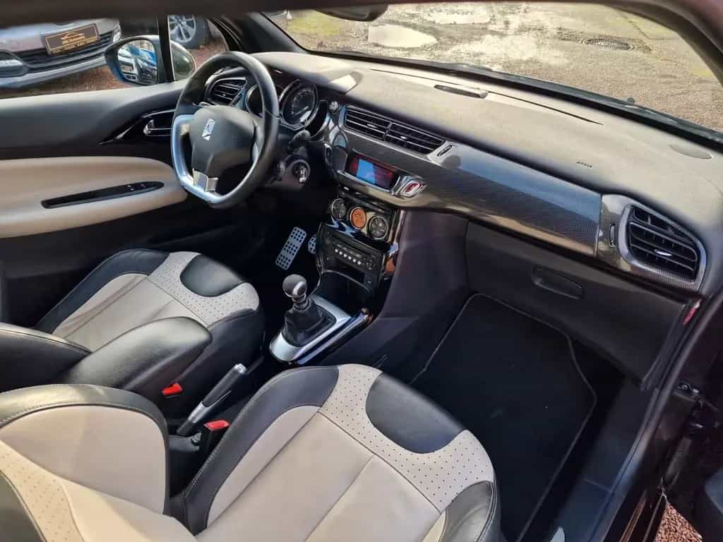 Citroën DS3 SportChic*112TKm*Klimaauto*SHZ*PDC*Garantie 05/2011-photo-24